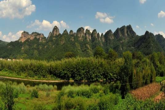 穿岩十九峰