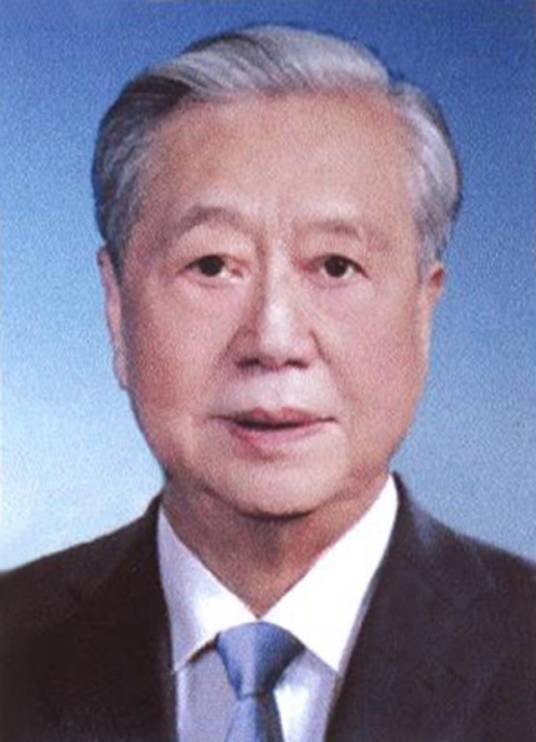 王群(内蒙古自治区原党委书记、区人大原主任)
