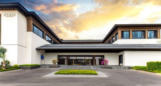 陵水蓝湾未来领导力学校