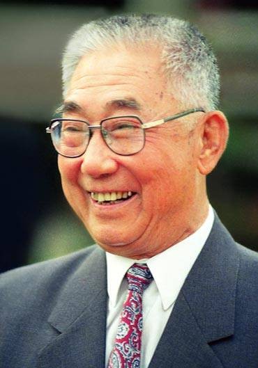 荣高棠