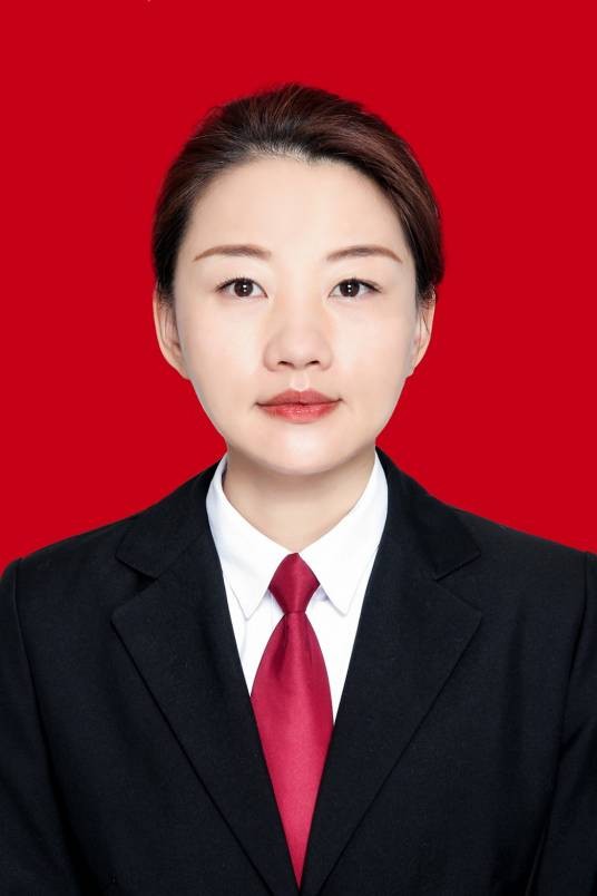 丁瑜（湖南省株洲市渌口区人民政府党组成员、副区长）