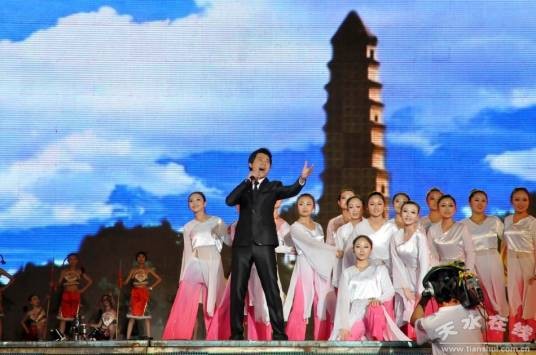 我要去延安(李龙演唱歌曲)