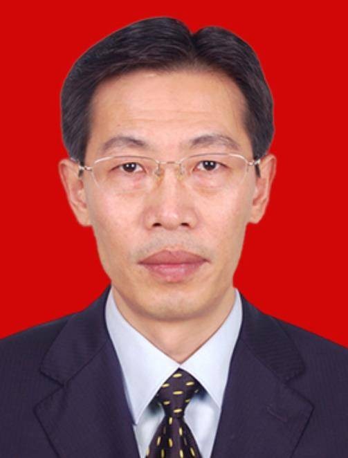 颜朝晖（福建省泉州市十七届人大常委会秘书长）