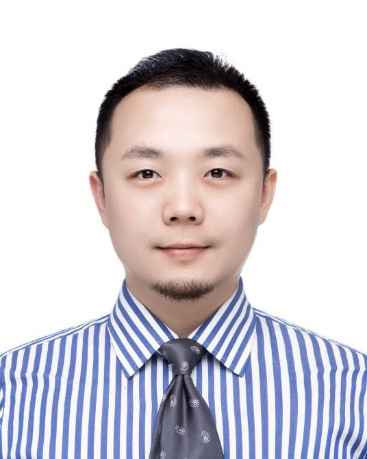 彭卓(四川音乐学院流行演唱声乐教师)