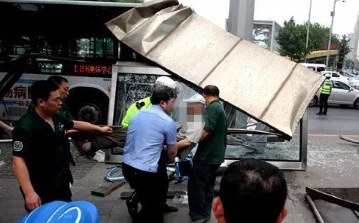 沈阳警方通报地铁九号线伤人案，这起案件的原委是怎样的？