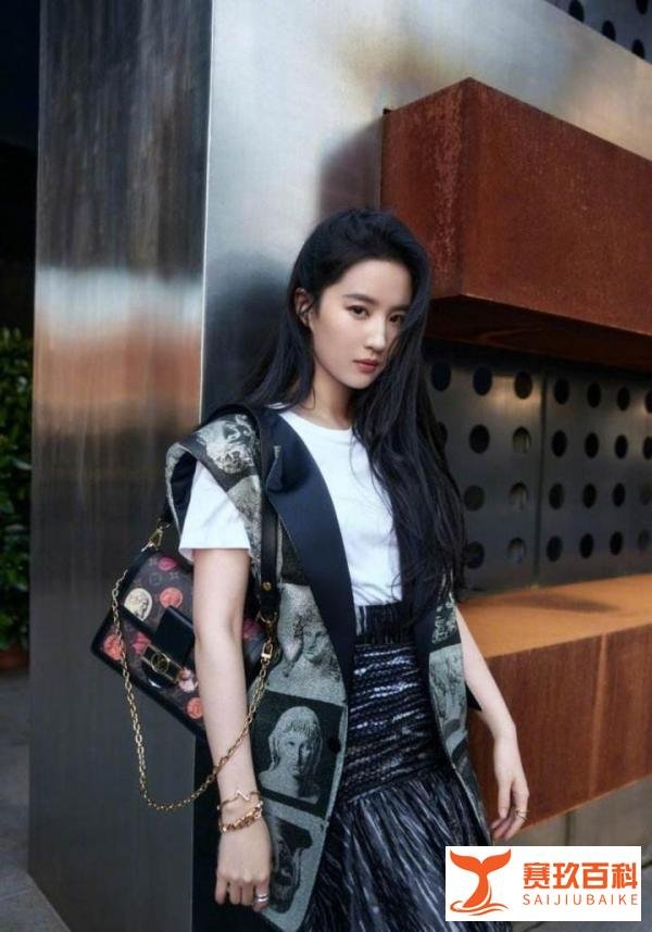 刘亦菲不为人知的故事？背后的故事