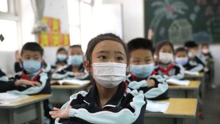 辛集本轮病例近半数是中小学生，你认为中小学生该做好哪些防疫措施？