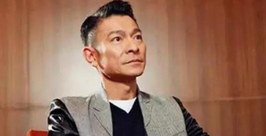 30年只唱红3首歌，不配当评委，刘德华越老越敢说