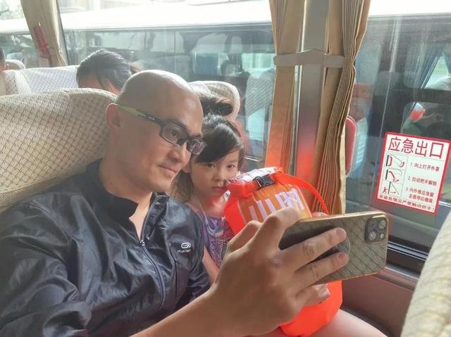 首次成功!杭州7岁小女孩独自横渡钱塘江,为什么要挑战横渡钱塘江?