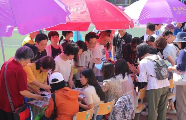 武汉大学和南京大学谁更强?什么样的学生适合报考?