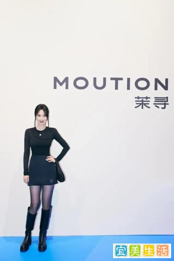 李菲儿：黑色经典，丝袜妆造型，魅力迷人