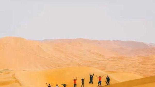 额济纳旗胡杨林七天六晚旅游攻略人均消费,穷游额济纳旗胡杨林一周费用,看完就懂