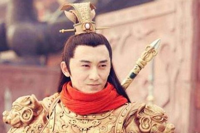 将宇文成都吓得撒腿就跑的黑大汉,究竟是何来头?