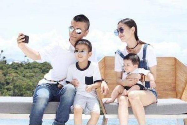 杨子为黄圣依跳女团舞，他们俩夫妻的相处模式是不是很有趣？