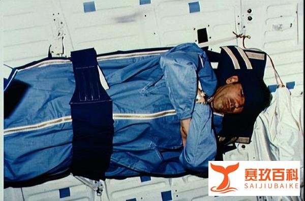 航天员为什么要进行肠道清洁?解密太空探索背后的健康细节