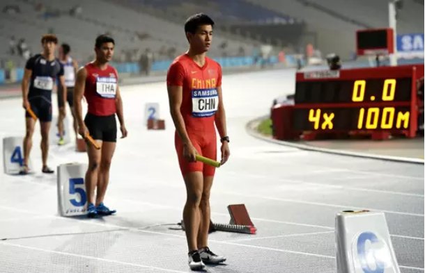 请问4x100米接力里面接力区是在什么位置的