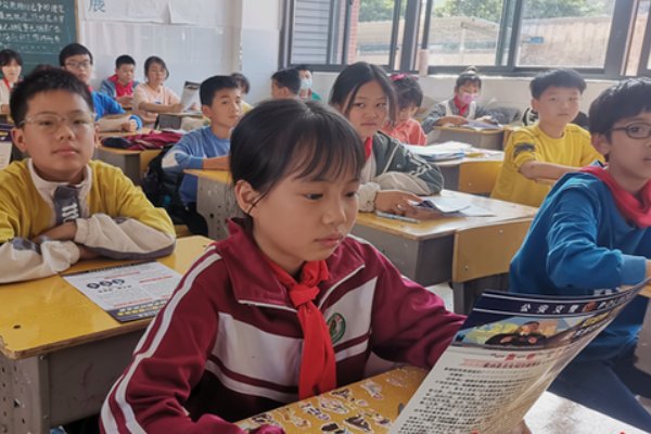 手舞足蹈造句