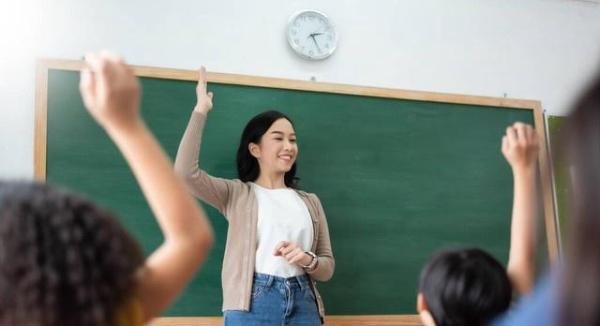 老师们怒了:班主任津贴和乡村补贴都被停发