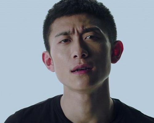 张一山现在怎么看不见了?