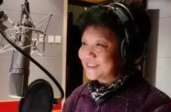 海绵宝宝的配音演员都是谁啊?