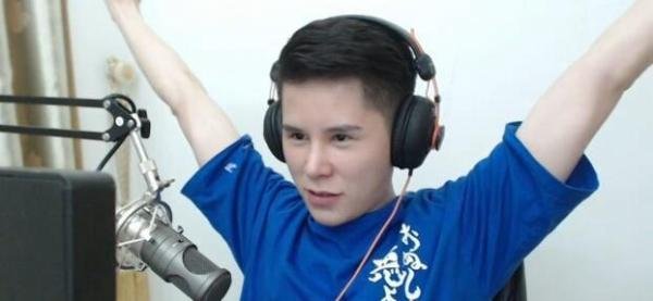女主播整容不算事,男主播整容成刘梓晨,这还是我认识的毒纪吗?