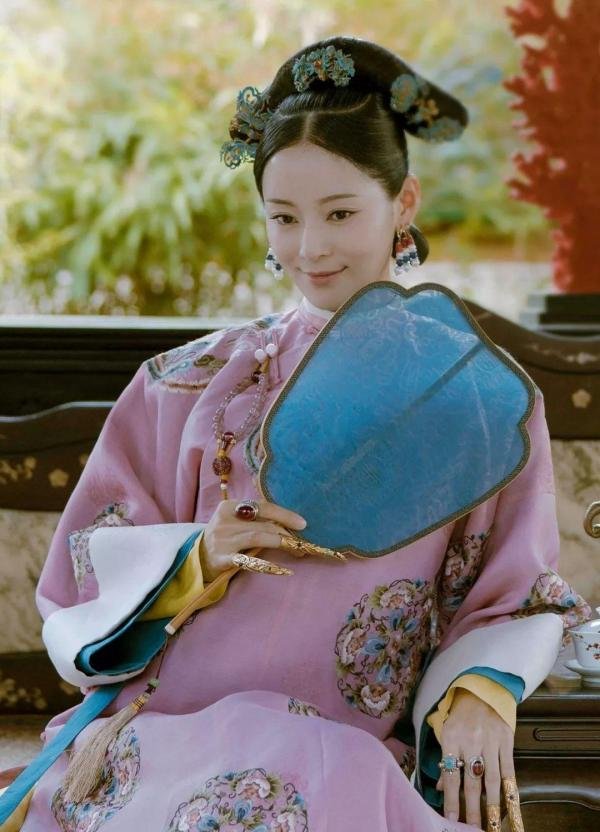 《延禧攻略》一往情深只因误会一场，纯妃为爱黑化，终是徒劳一生