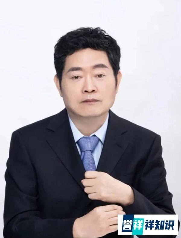 不但承认“不正当关系”，而且还贼喊捉贼去报警，果然是“教授”