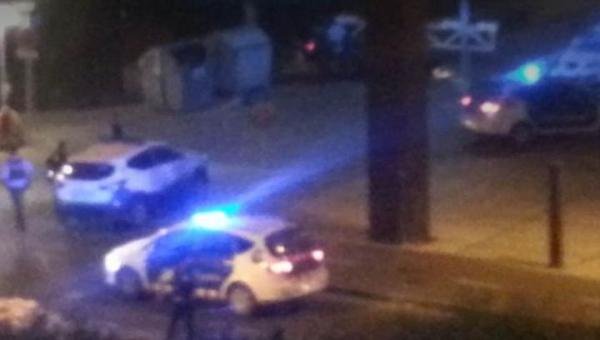 恐袭中的英雄:女警察以一敌五!射杀四名恐怖分子!