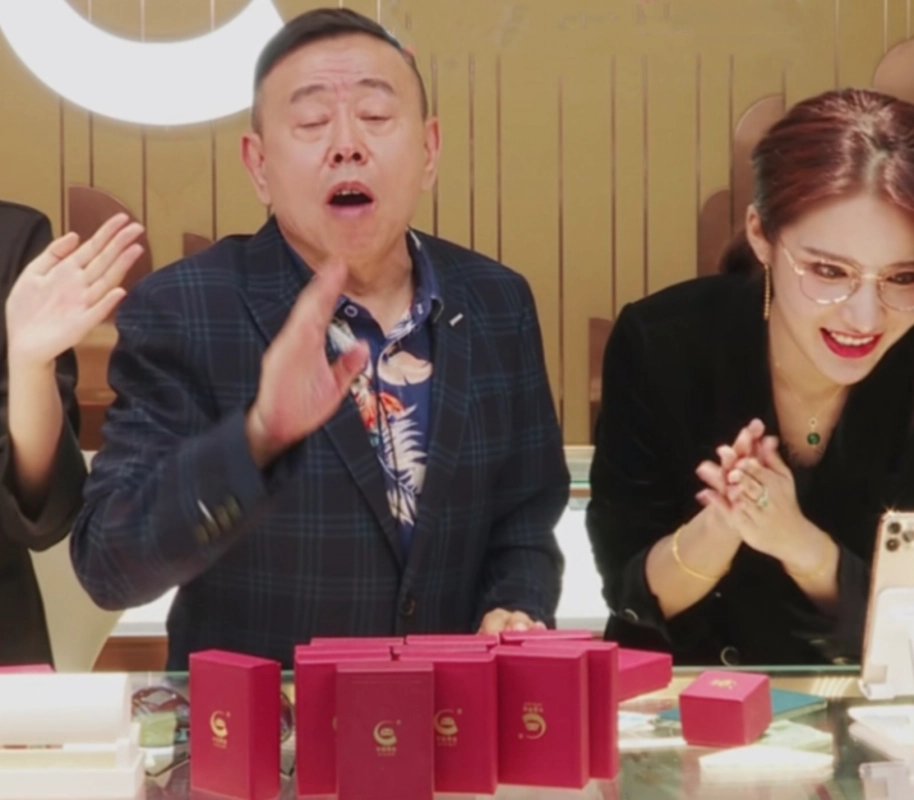 潘长江回应虚假宣传卖酒，称自己根本没说过跟茅台老总认识，你怎么看？