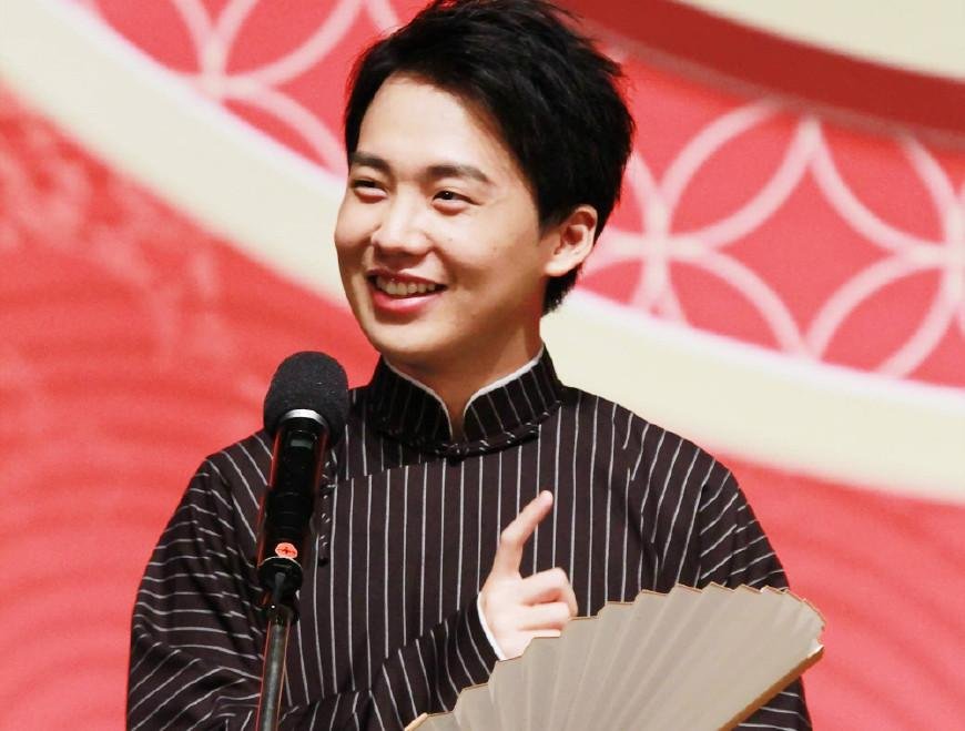 舒淇开玩笑吐槽郭麒麟粉底太厚，男明星是不是也会化妆？