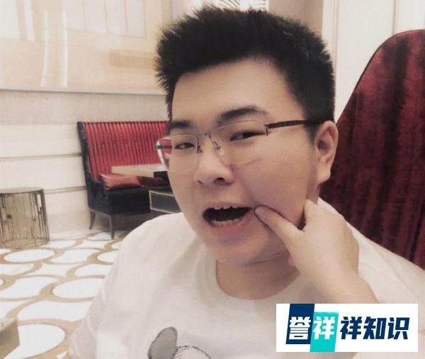 韦神结束6年恋爱长跑，终于官宣结婚，又一波人的青春结束了
