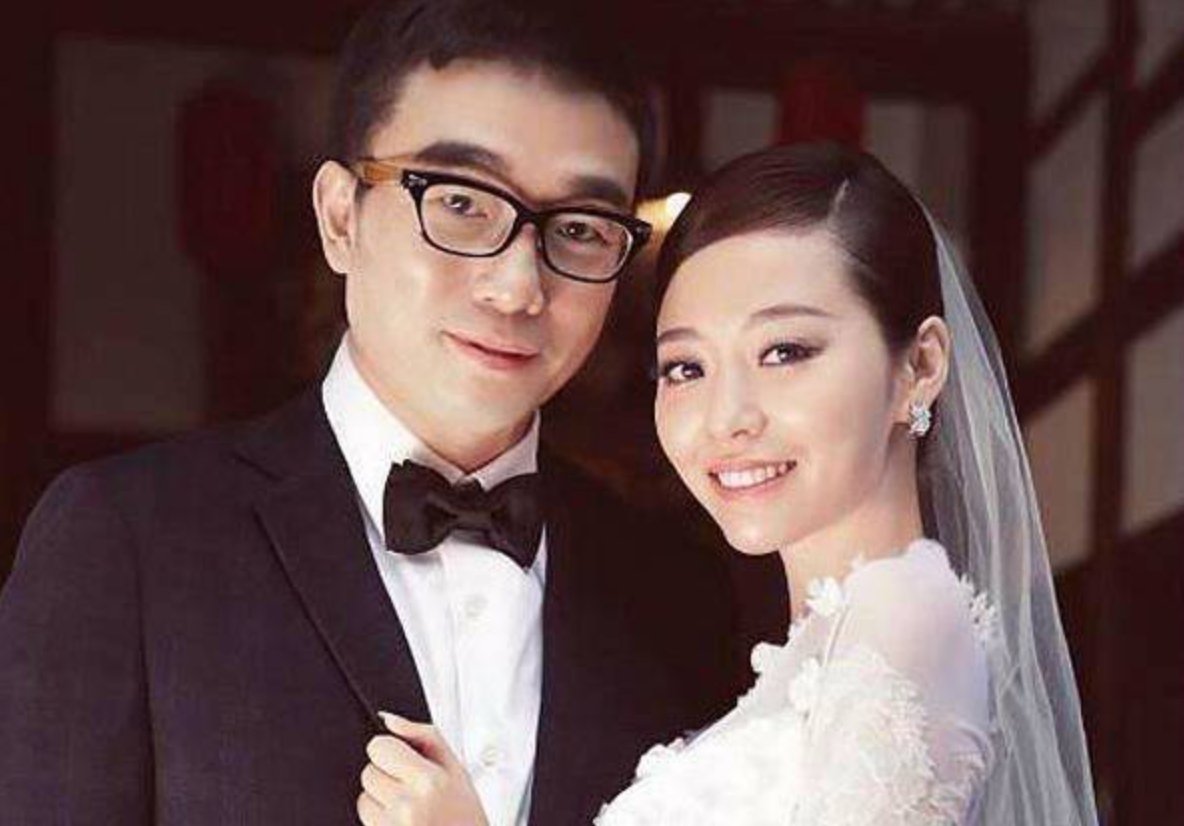 把张靓颖当“人肉提款机”被“逼婚”,情断两年后,冯轲现状怎样?