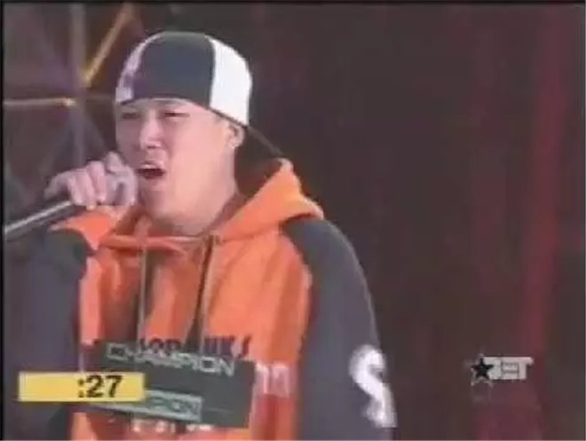 欧阳靖怎么跟黑人对骂？