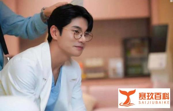 韩国男星化身劳模是为还债?富二代的他遭不住!