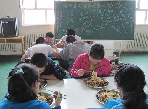 石河子市一中的学校简介