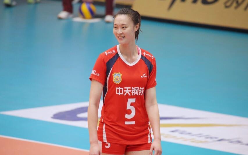 前中国女排队长惠若琪顺利产女,她的老公是谁?有何背景?