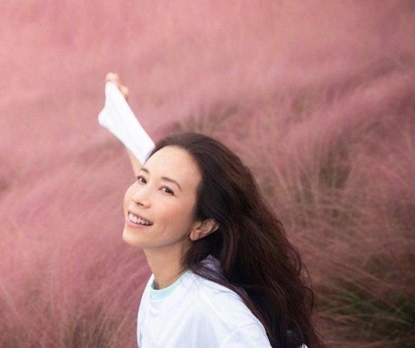 莫文蔚结婚 11 周年!与冯德伦 8 年情无疾而终,与初恋再续前缘