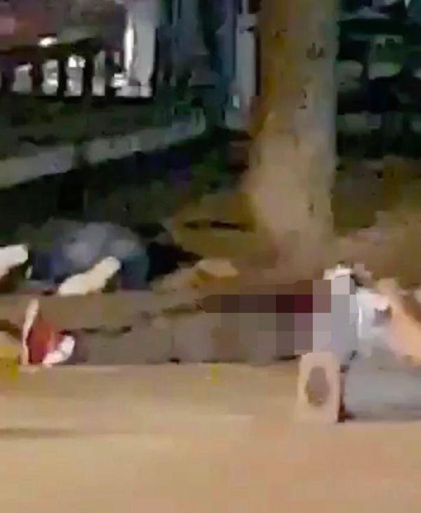 恐袭中的英雄:女警察以一敌五!射杀四名恐怖分子!