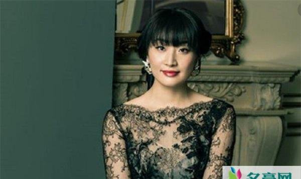 宗馥莉结婚照真的吗 哇哈哈继承人公布了择偶标准