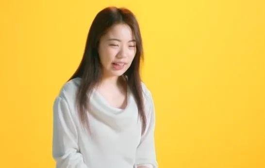 31岁的蒋方舟签订催婚协议，又被拿来和徐静蕾比：女人可以不嫁，但不能下嫁