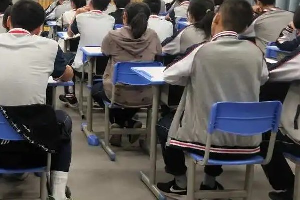 十万火急成语的来历