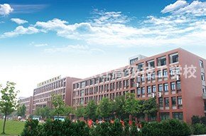 那里学厨师好，厨师培训多少钱一年，包分配吗？