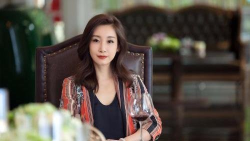 “接棒”刘銮雄?伤透秦海璐,闪婚李湘,富商李厚霖为何入佛门?
