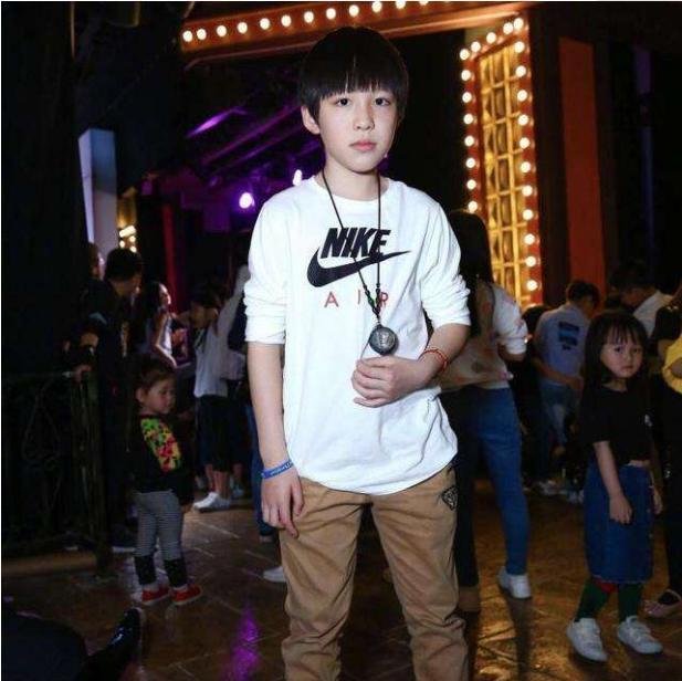 曾演文章“儿子”走红，现如今怎么样了？