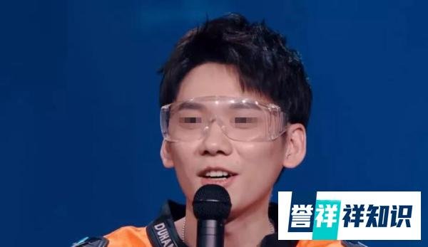 玩8女侍一夫？！又一男星被曝出轨，网友：他好恶心...