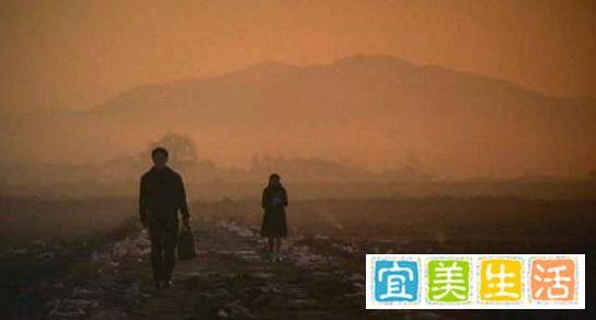 韩国电影《夏日时光》深度赏析:欲望与救赎的情感交织