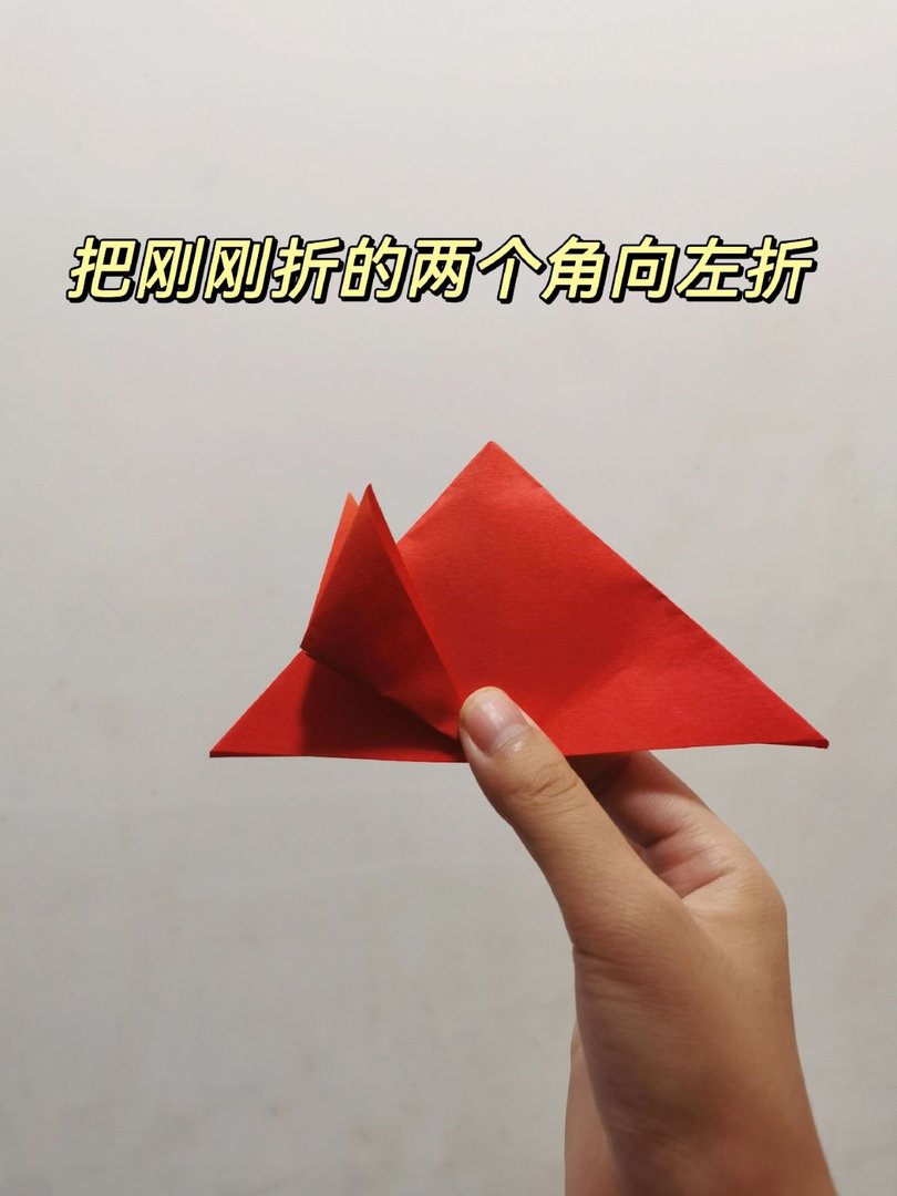 小螃蟹折纸来了