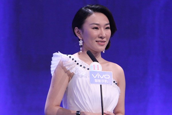 相亲节目火了整整9年,台下观众全是托就算了,你知道女嘉宾都是来自哪吗?