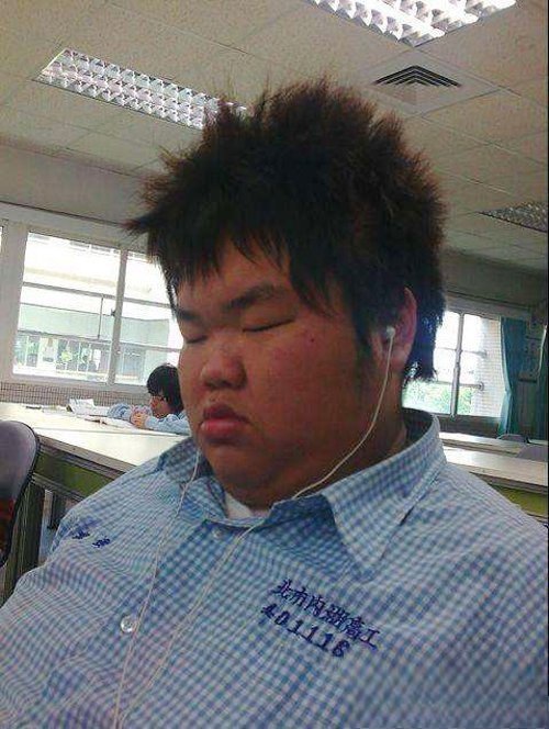 励志帝女友朱小媚分手了吗 长得真是离奇的丑和胖