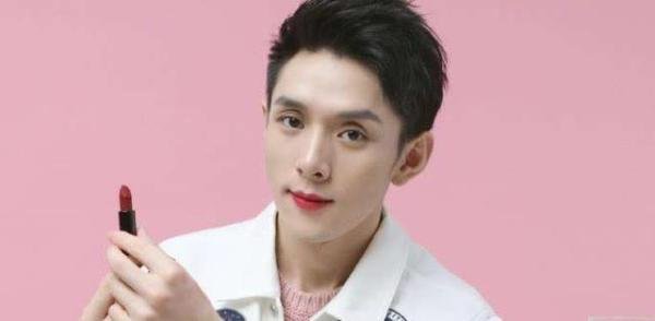 李佳琦年赚2亿,李子柒1.6亿?网红成功背后,谁的成功都不能复制